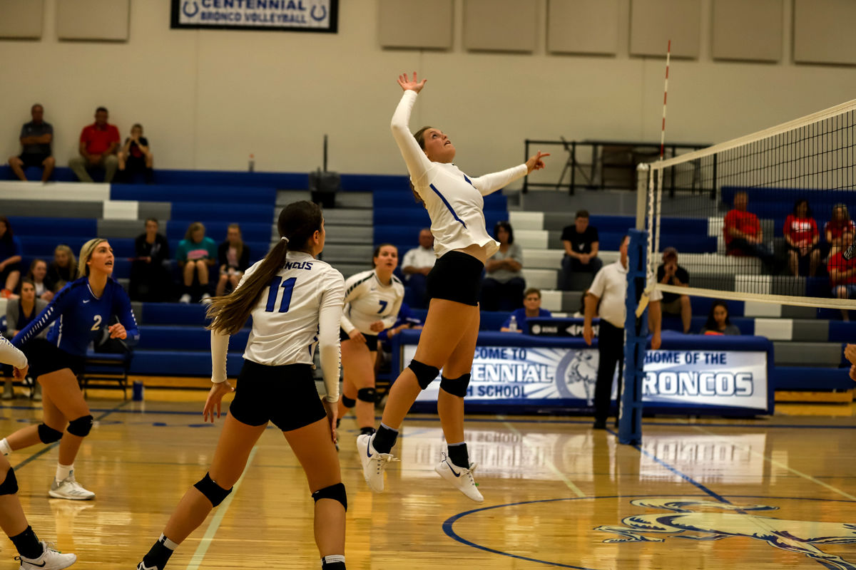 Centennial VB vs Sandy Creek (44).jpg